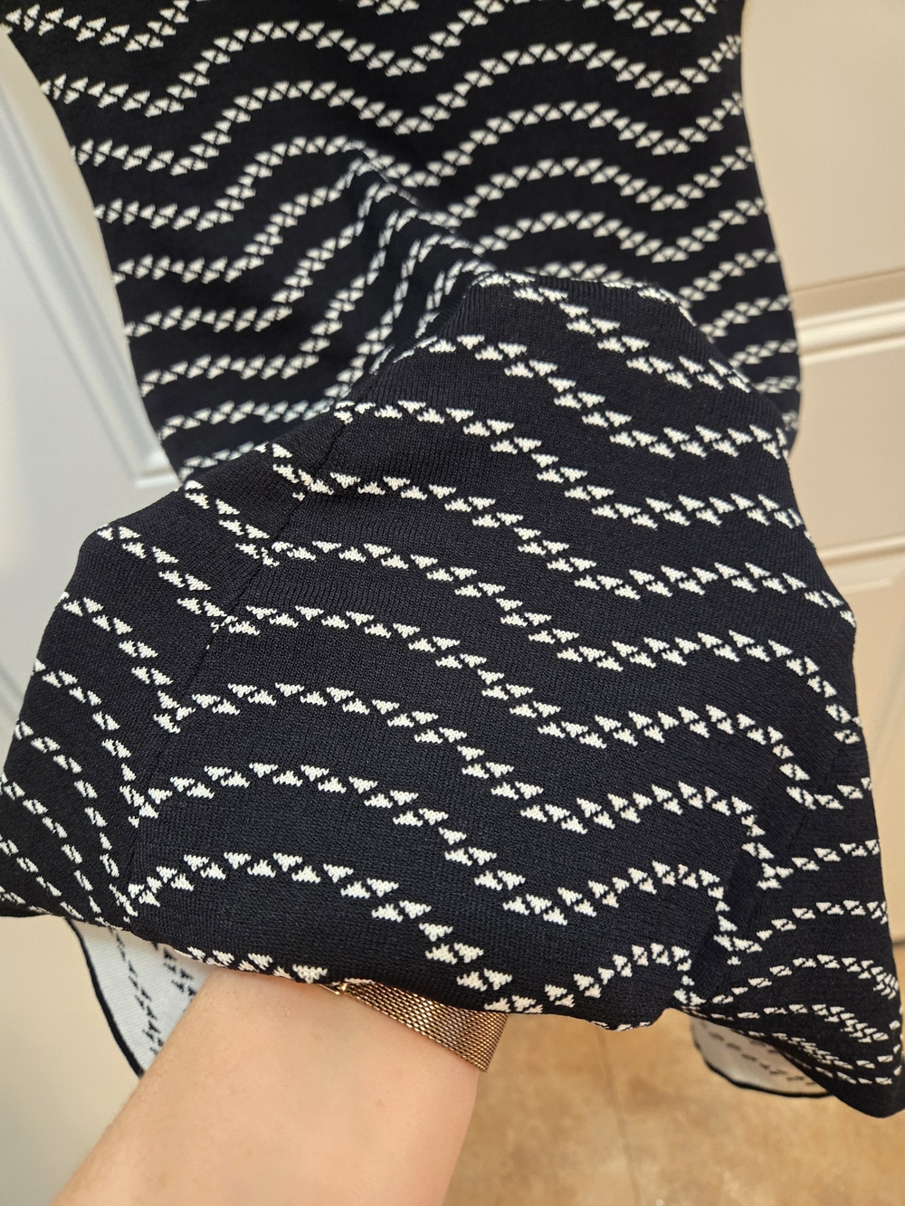 John + Jenn Black & White Wave-Trim Knit Mini Dress - Picture 5 of 8